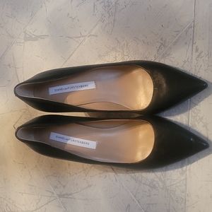 DVF gentle used, black pumps.
